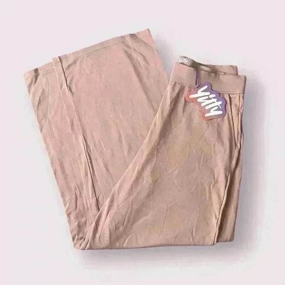 Yitty by Lizzo Body Butter Straight Leg Pants - Picture 9 of 11